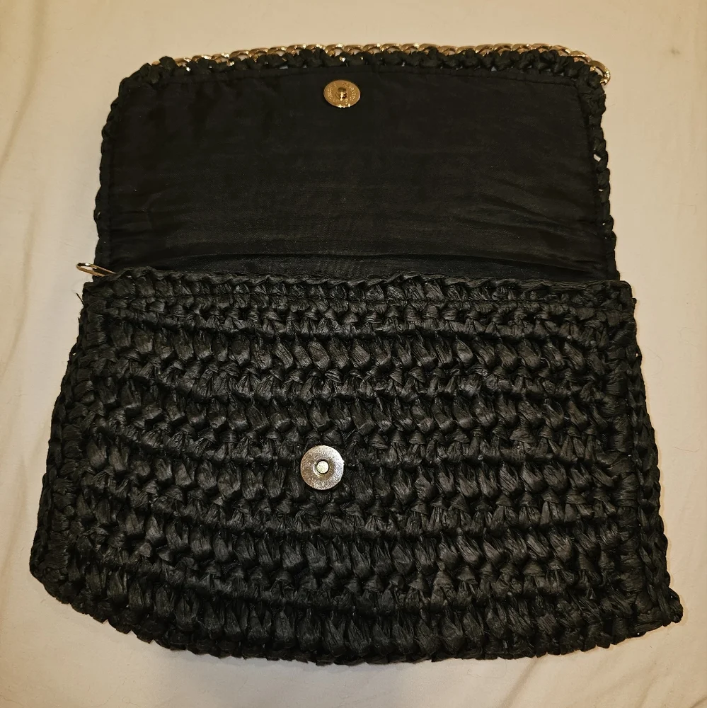 H & M Black Raffia Clutch with Gold Chain Detail - Picture 2 of 4